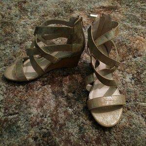 Gold Wedges